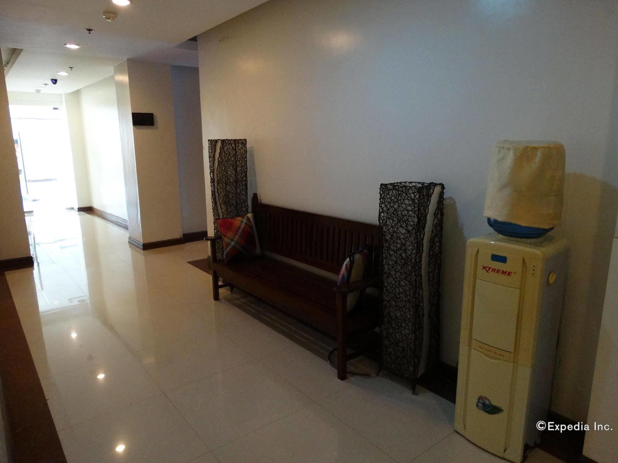 Ipil Suites Puerto Princesa Exterior foto