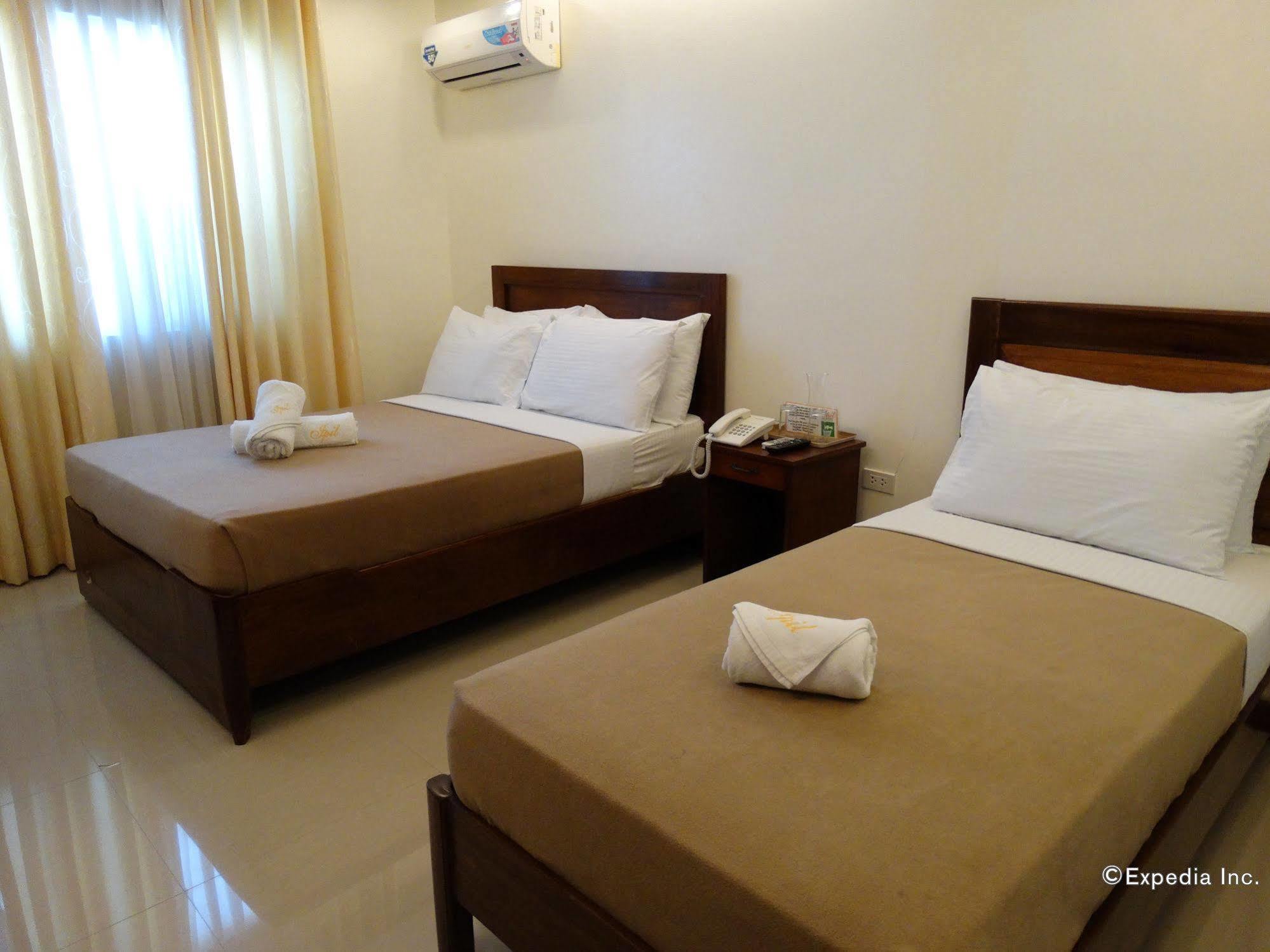 Ipil Suites Puerto Princesa Exterior foto