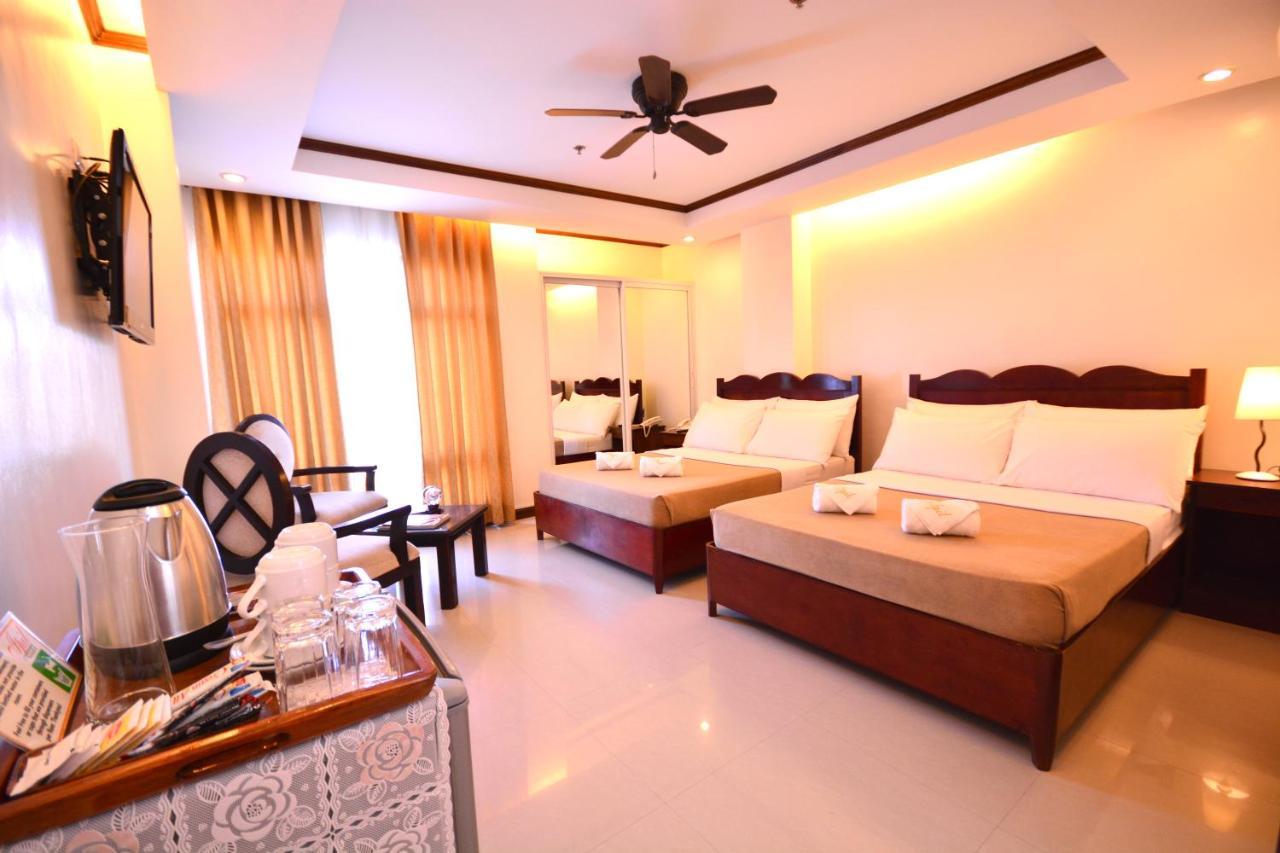 Ipil Suites Puerto Princesa Exterior foto