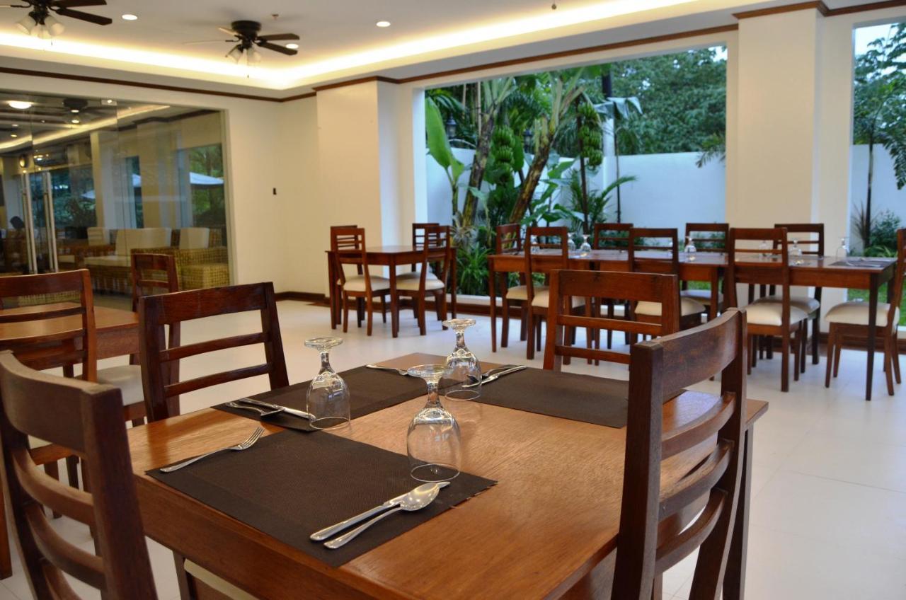 Ipil Suites Puerto Princesa Exterior foto