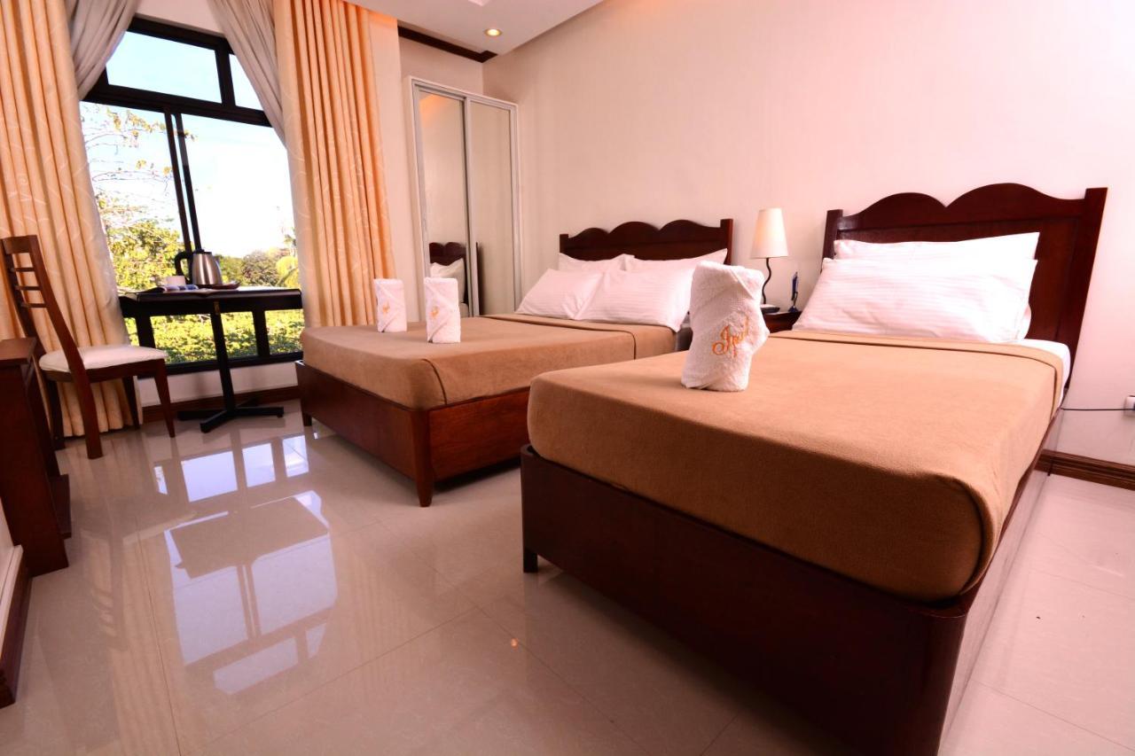 Ipil Suites Puerto Princesa Exterior foto