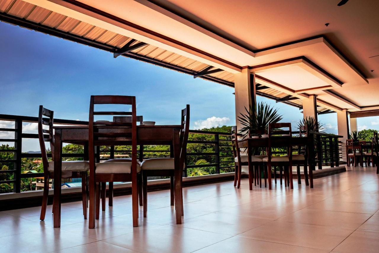 Ipil Suites Puerto Princesa Exterior foto